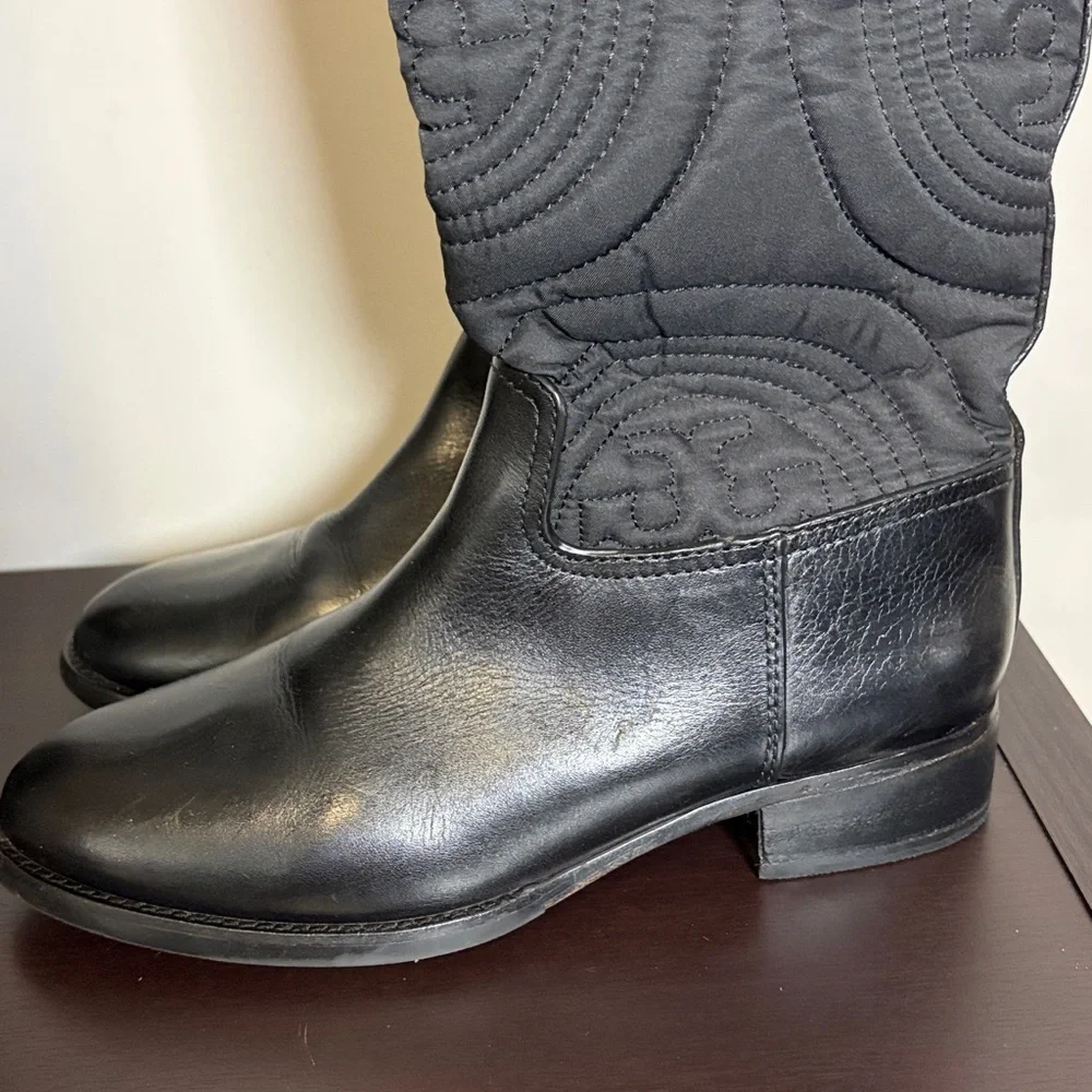 TORY BURCH Quilted Black Riding Boots Leather Logo Tall Deaigner Sz 8